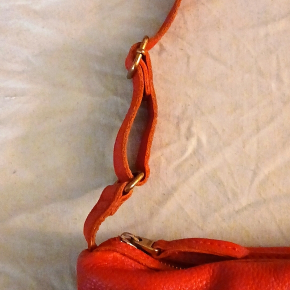 Fossil Shoulder/Crossbody - Picture 7 of 8